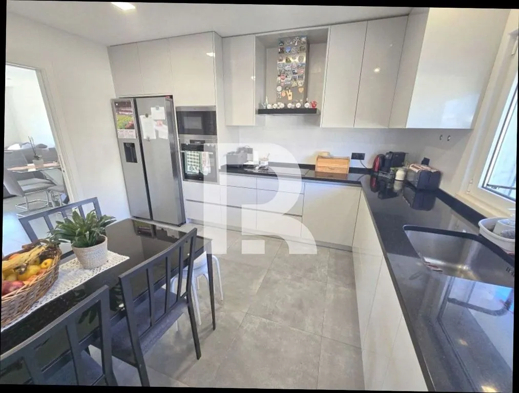 Cuisine - Luxury House with Modern Architecture in Sintra