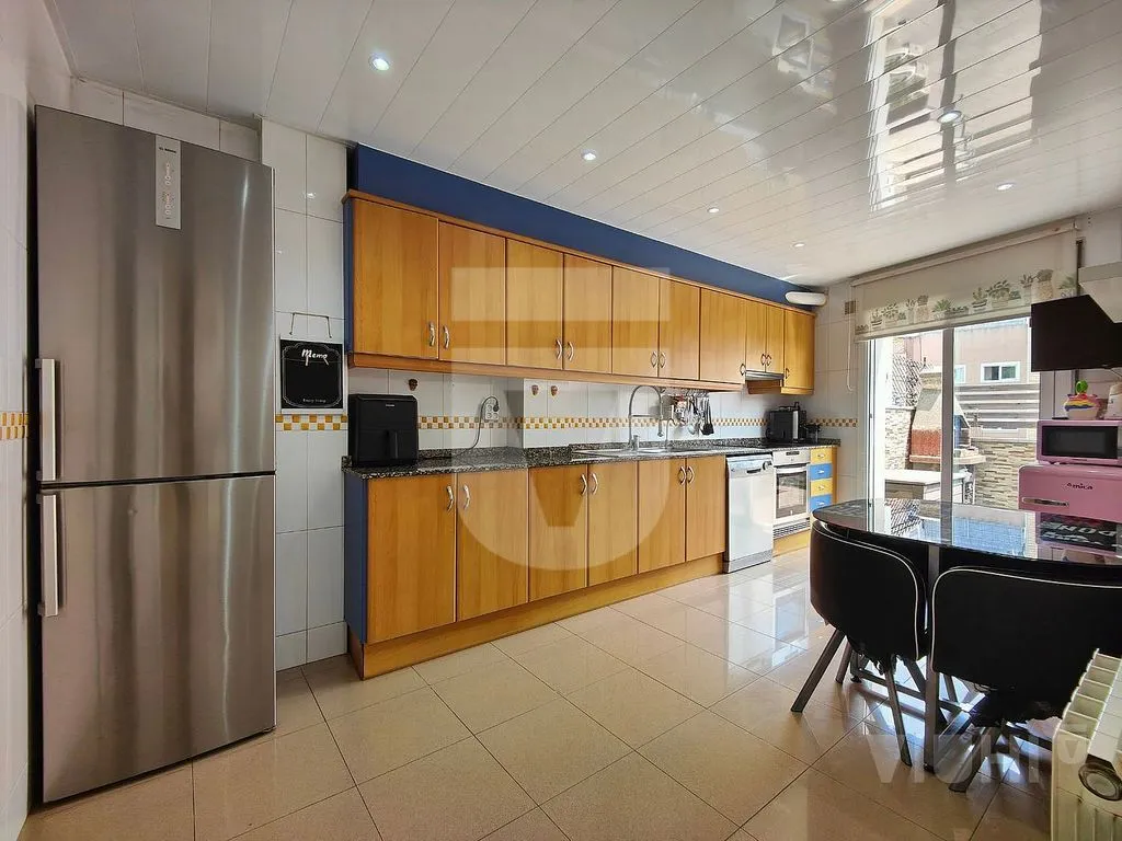 Cucina - Duplex Flat with Patio in Montgat