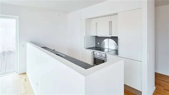 Cucina - 5-Room City Centre Apartment with Balcony