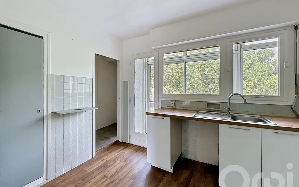 Cuisine - Appartement Rénové avec Loggias à Perpignan