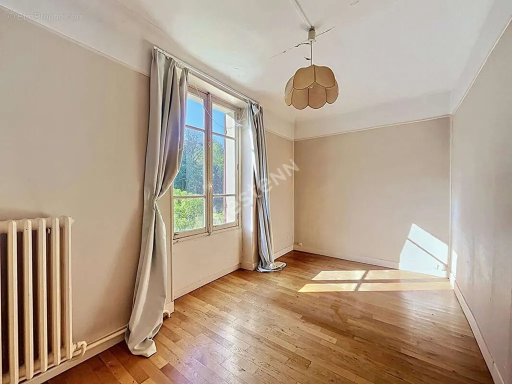 other_room