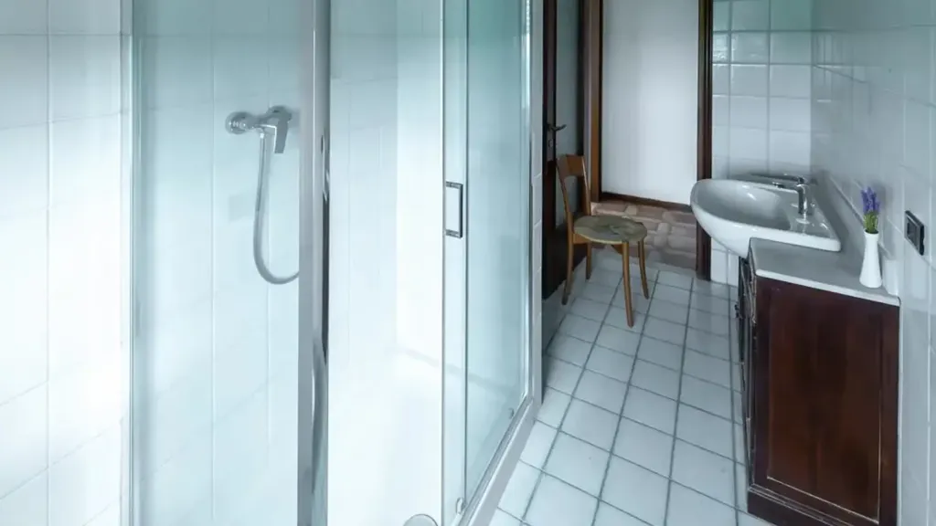 Salles de bain - Trilocale with Panoramic View in Traversetolo