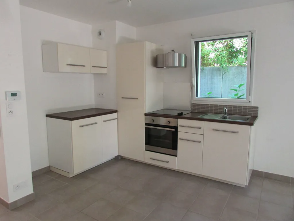 Cuisine - Appartement 2 Pièces avec Terrasse à Concarneau