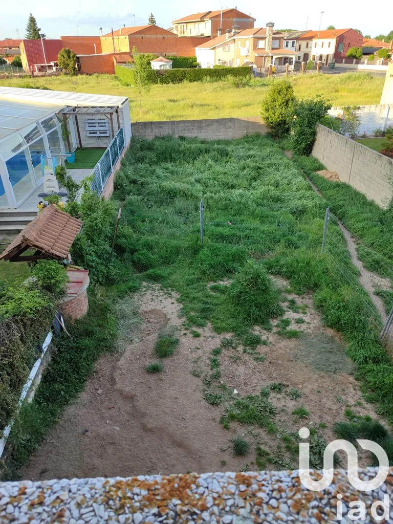 Õhuvaade - Apartment with Ground Floor Space in Armellada