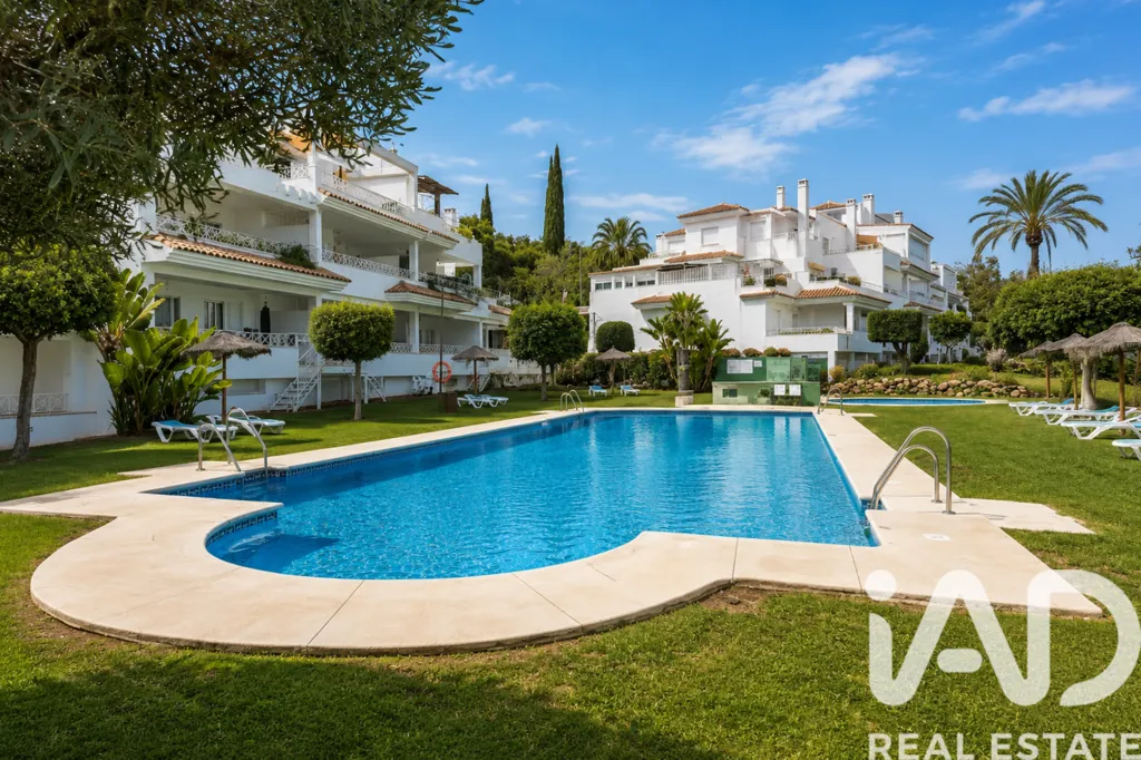 Piscine - 2-Bed Apartment with South Terrace in Río Real Golf, Marbella