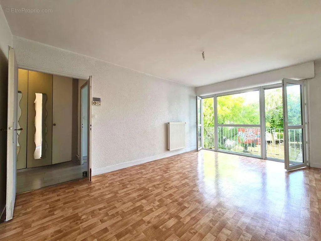 Séjour - Appartement avec Balcon au Centre de La Rochelle