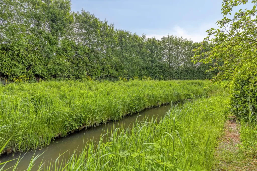 5-room house in Nieuw-vossemeer