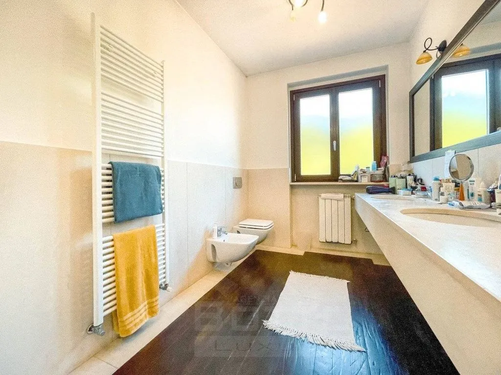 Salles de bain - Luxury Villa with Pool in Brovello-Carpugnino