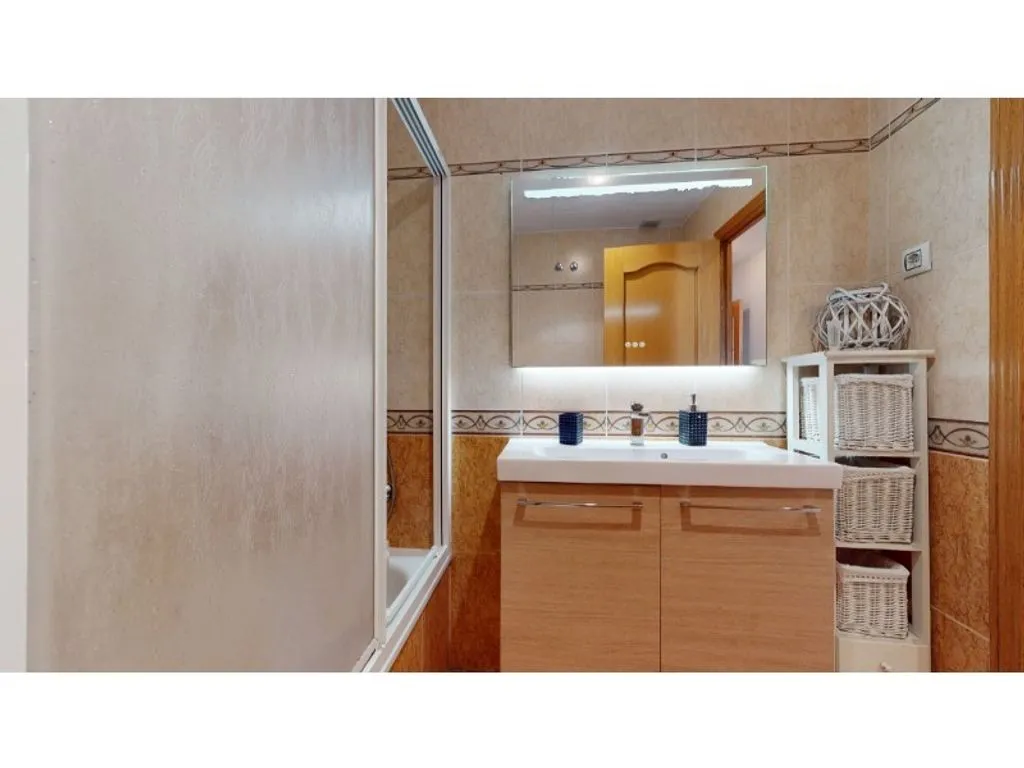 Salles de bain - Luxury Apartment with Terrace in Castelldefels