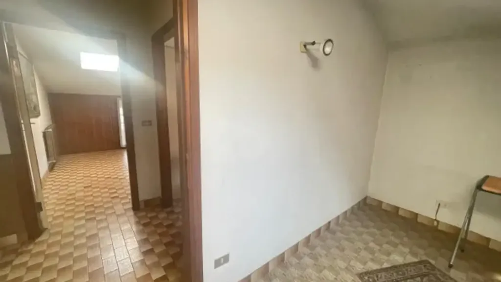 hallway_entrance