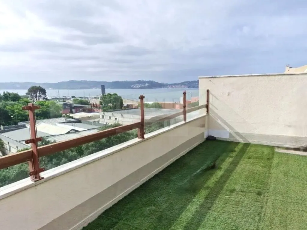 Terrass - Luxury Flat with River View in Oeiras