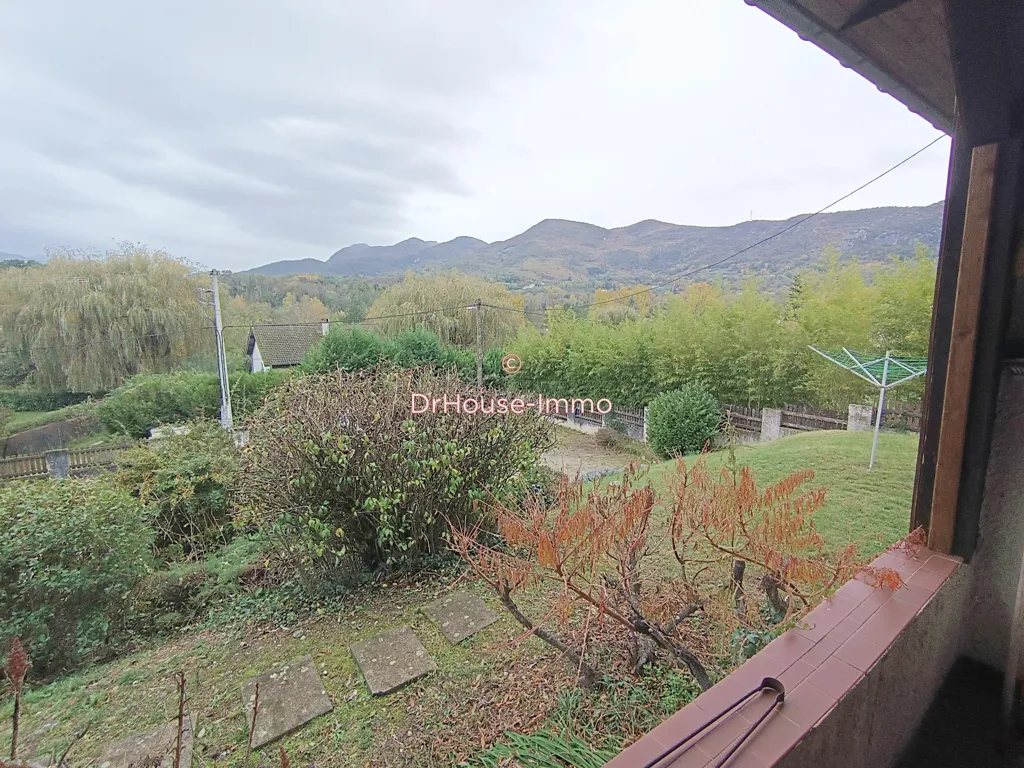Balcon - Maison Indépendante avec Grand Terrain à Proximité