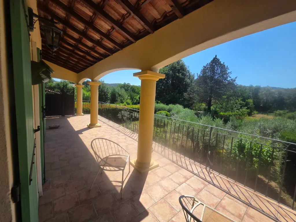 Terrass - Charming Villa with Terrace in Cendras