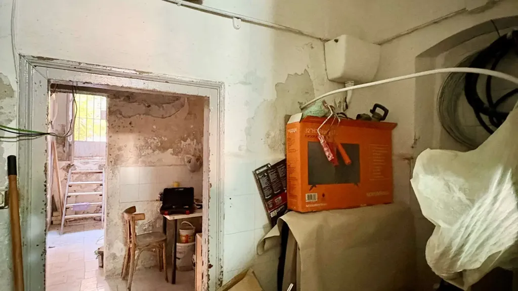 Pesuköök - Studio Flat for Renovation in Palermo
