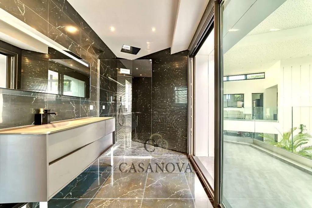 Vannitoad - Luxury House with Pool in Baillargues