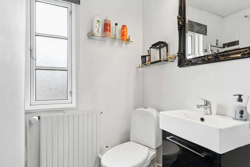 Salles de bain - Charming Villa with Garden in Ramløse
