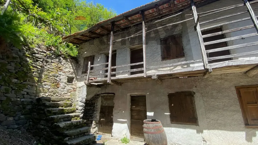 Extérieur - Rustic Cottage with Balcony in Samolaco