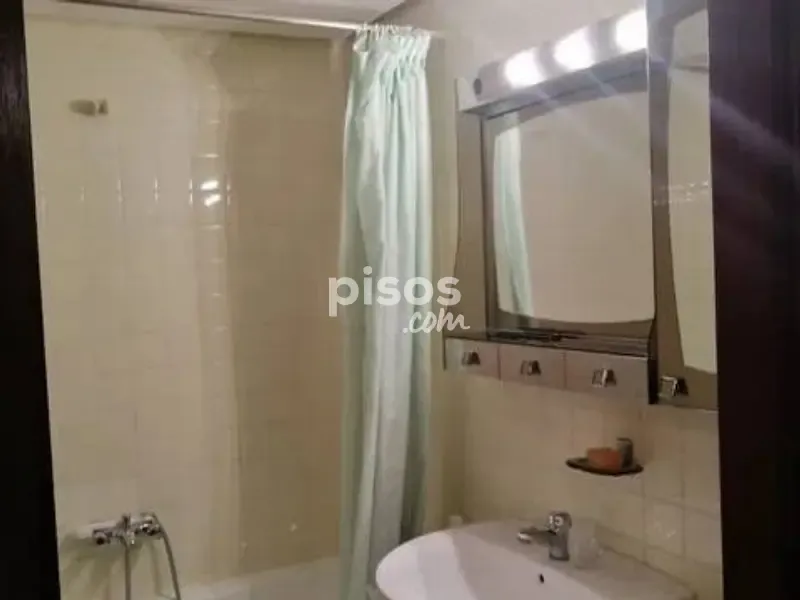 Bagni - Six-Bedroom Flat with Park View in Albacete Centre