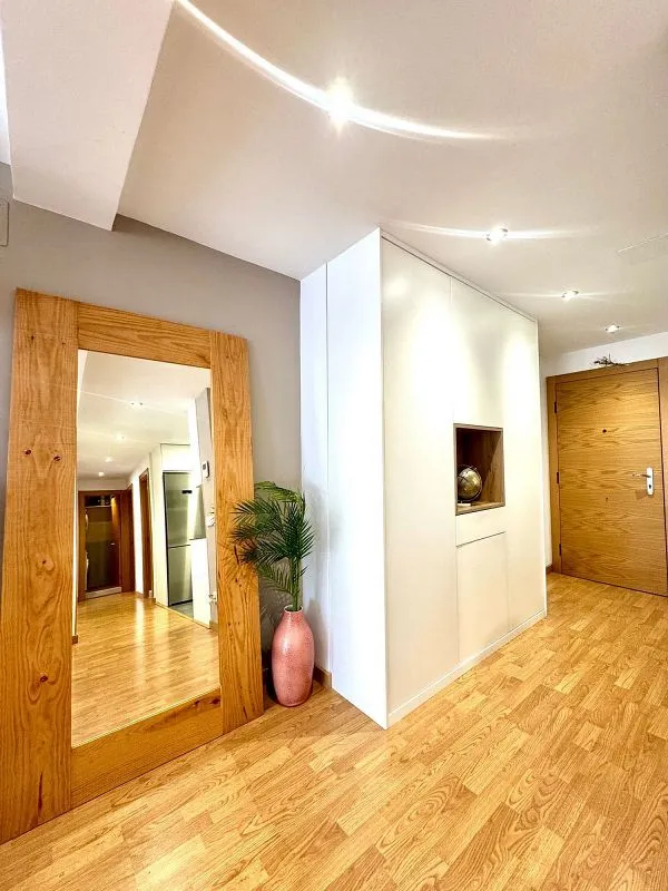 Entrée - Modernised Flat with Lift in La Arena, Gijón