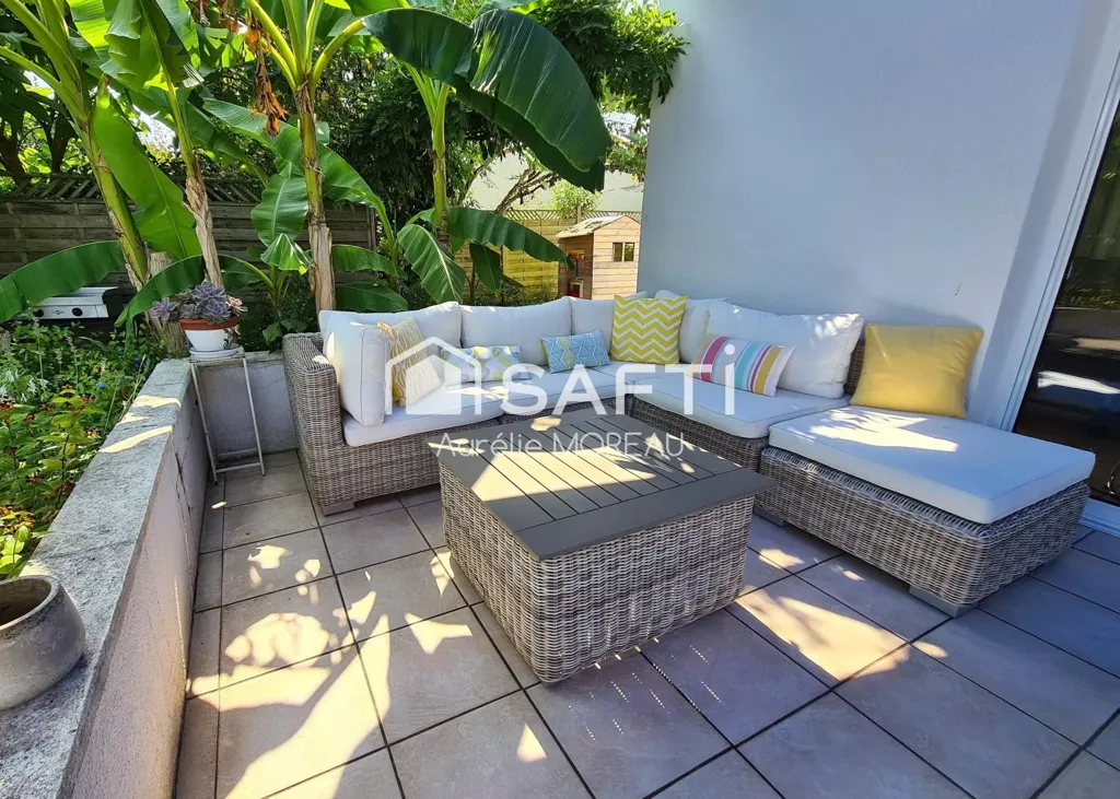 Terrass - Charming House with Pool in Libourne