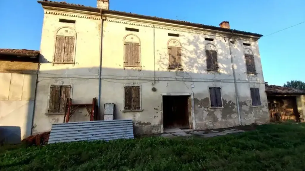 Välivaade - Rustic Property with Garden in Luzzara