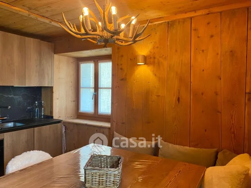 Söögituba - Rustic Trilocale with Mountain View in Valdidentro