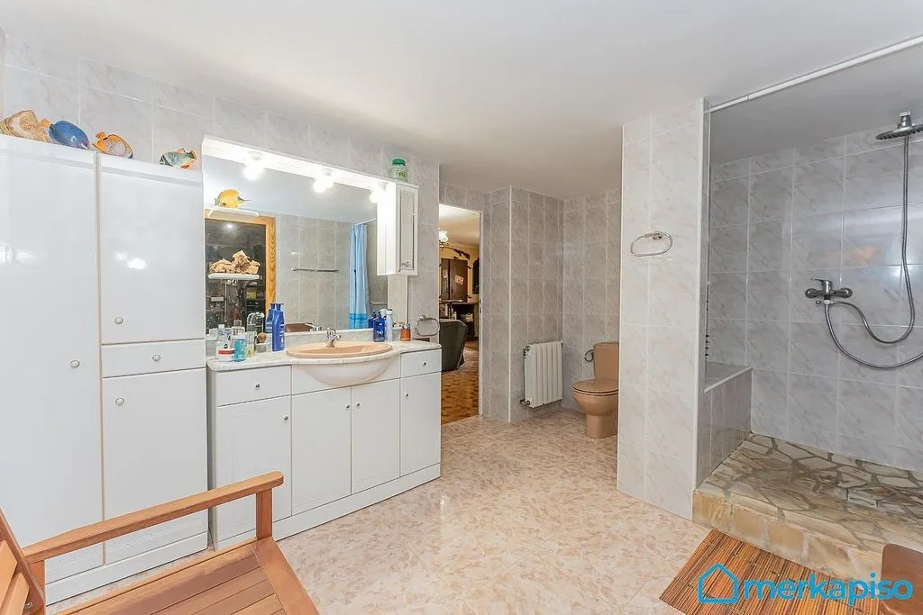 Salles de bain - Luxury House with Sea View in Gavà