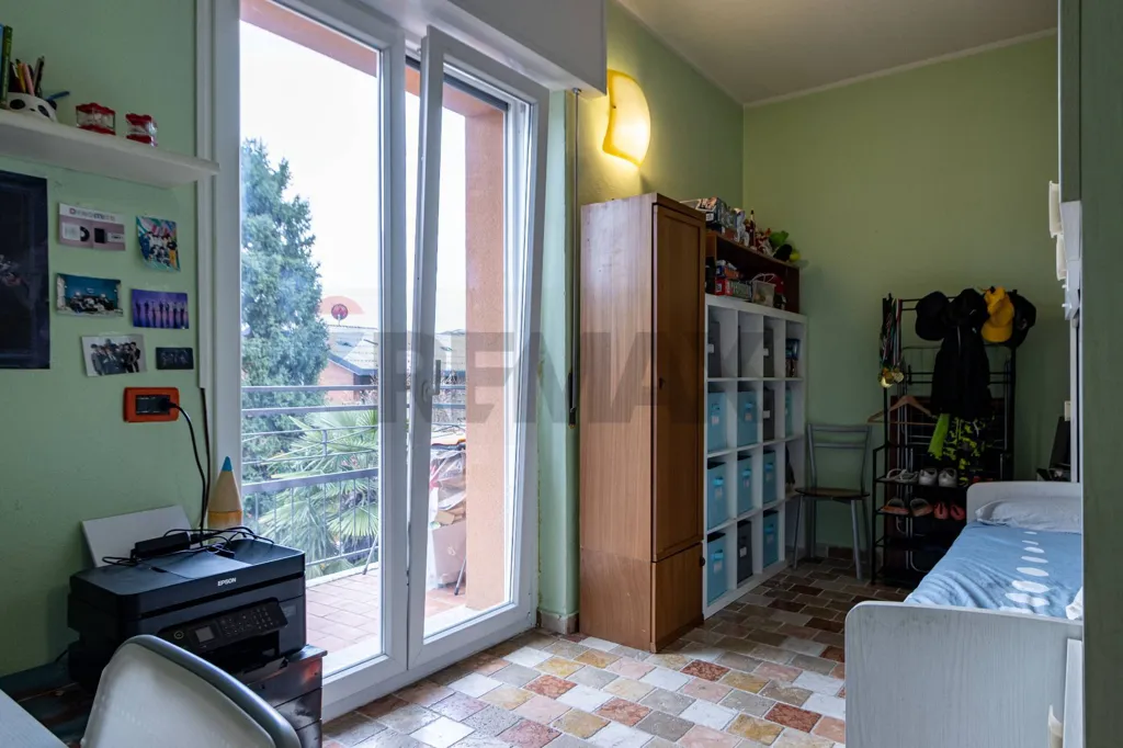 Bedrooms - Apartment with Balcony in Erba Centre