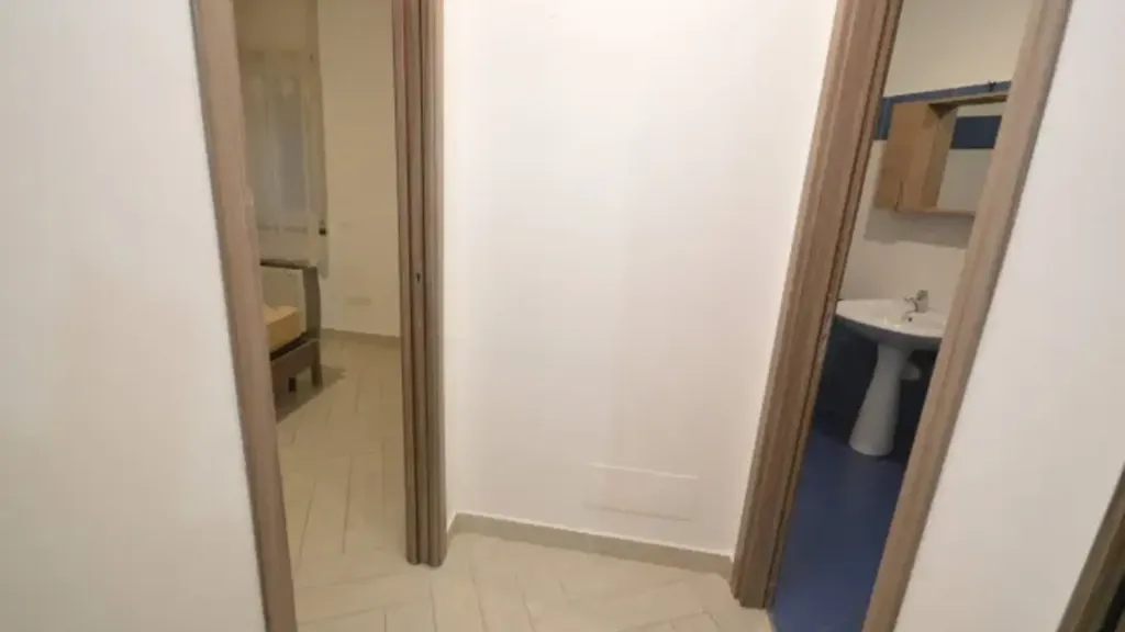 Vannitoad - Apartment with Balcony in Rossano Centre