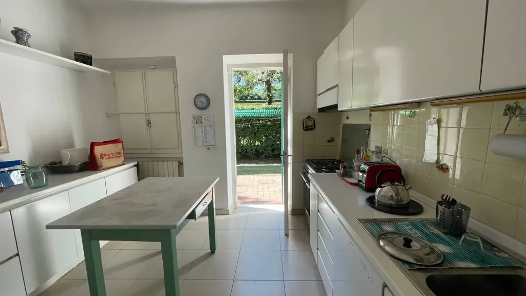 Köök - Villa with Pool near Forte dei Marmi