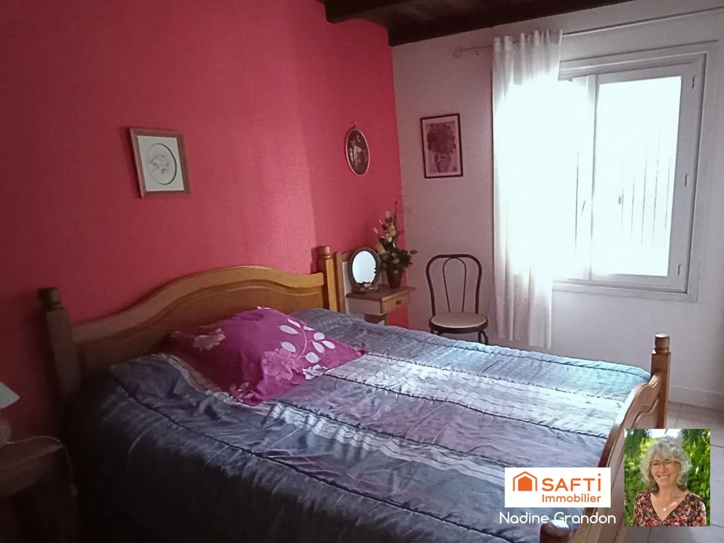 Magamistoad - House with Constructible Land in Montguyon