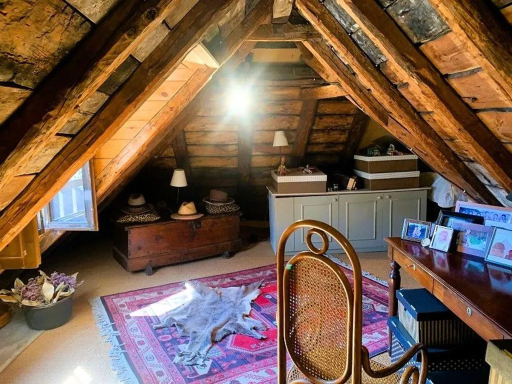 Toad - Spacious House with Mountain Views in Sin
