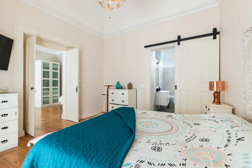 Magamistoad - Historic 5-Bedroom House with Garden in Évora