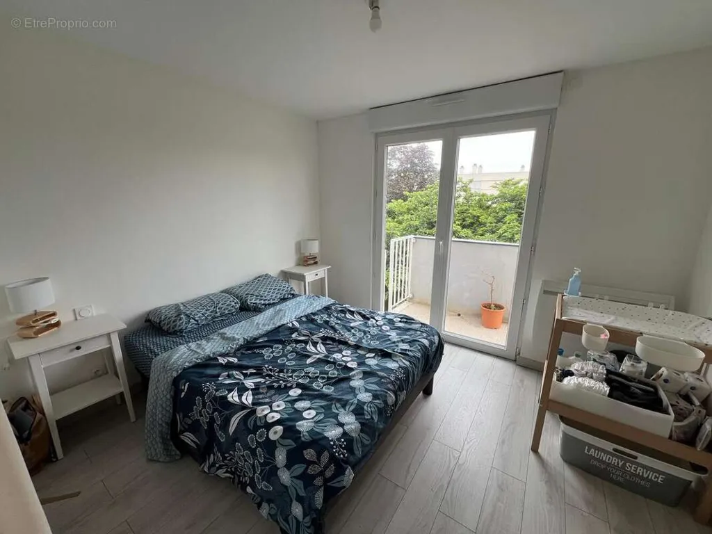 Chambres - Appartement Rénové avec Balcon à Bruges
