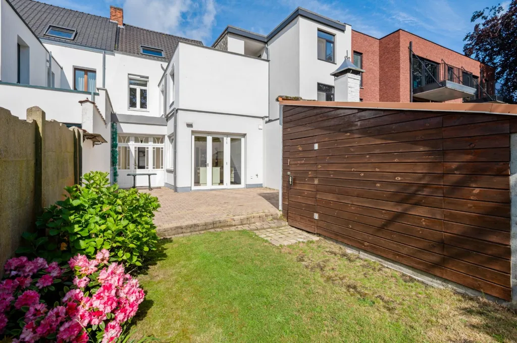 Jardin - Maison Rénovée avec Jardin à Ekeren