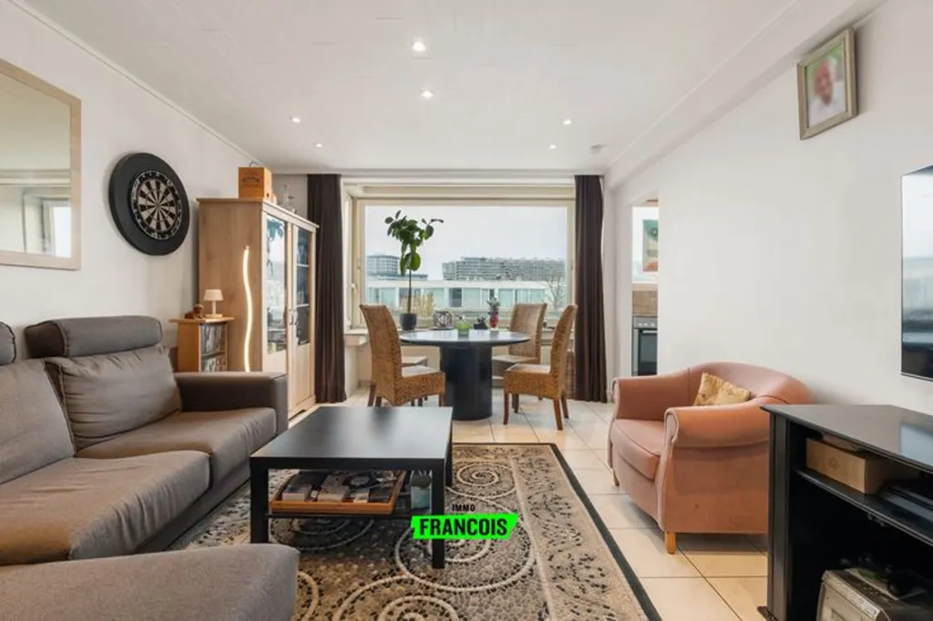 Elutuba - Bright Apartment with Open Views in Ostend
