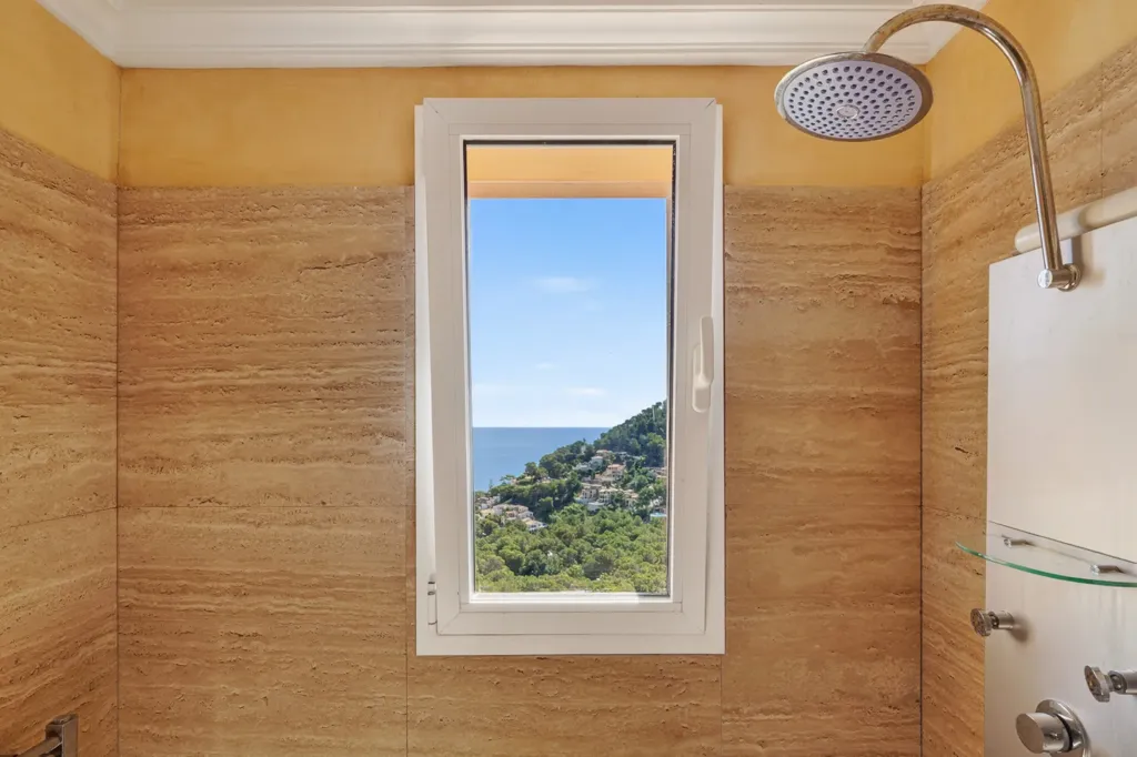 Salles de bain - Villa with Sea View in Canyamel