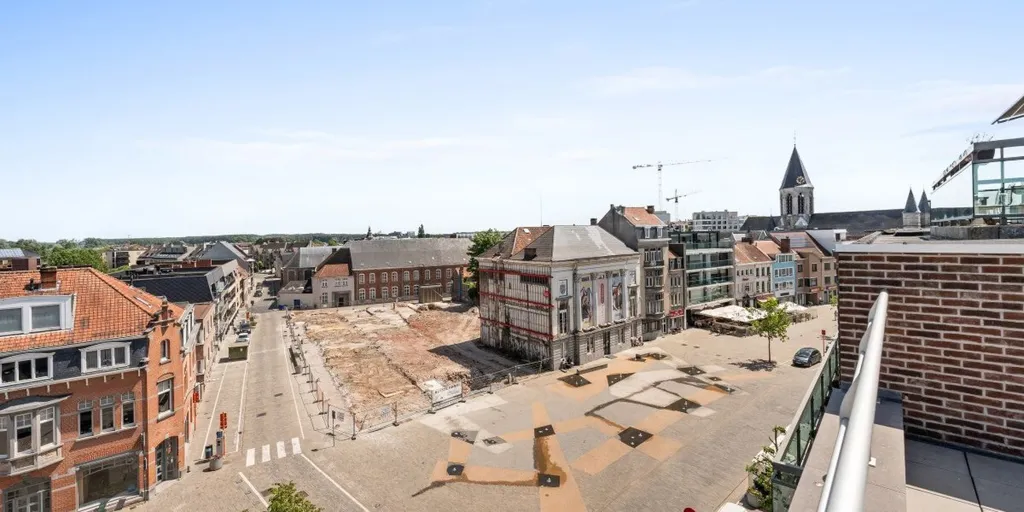 Extérieur - Duplex avec Vue sur la Place à Deinze