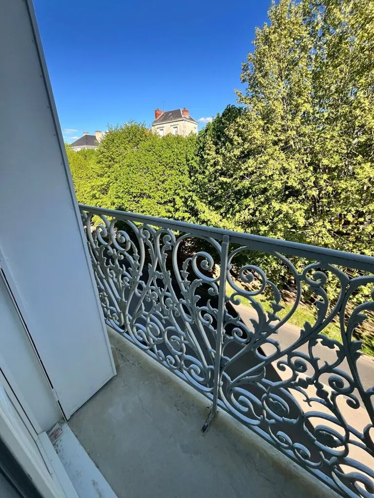 Balcon - Appartement Traversant avec Balcons à Périgueux