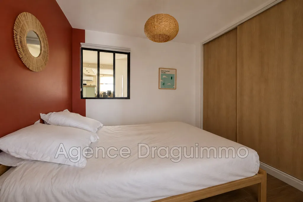 Camere da letto - Flat with Balcony near Draguignan Centre