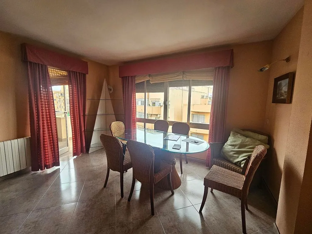 Sala da pranzo - Apartment with Balcony in Son Oliva