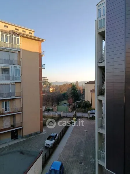 Balcon - Modernised Apartment with Balcony in Asti