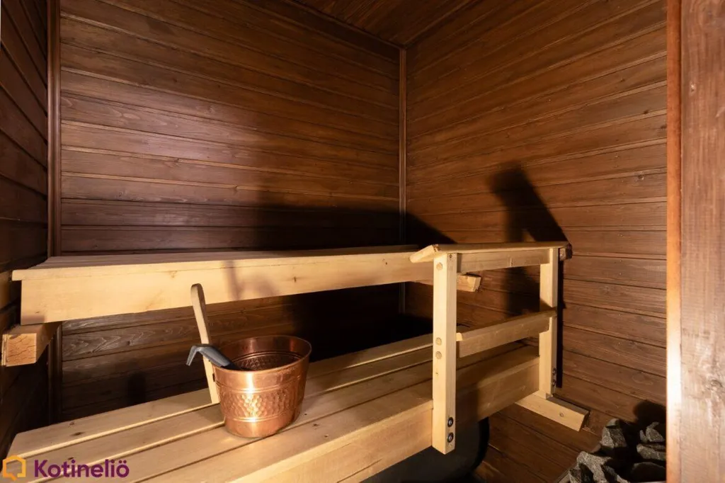 Toad - Spacious Duplex with Private Garden in Central Location