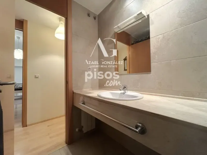 Vannitoad - Charming Flat with Patio in Torrelavega Centre