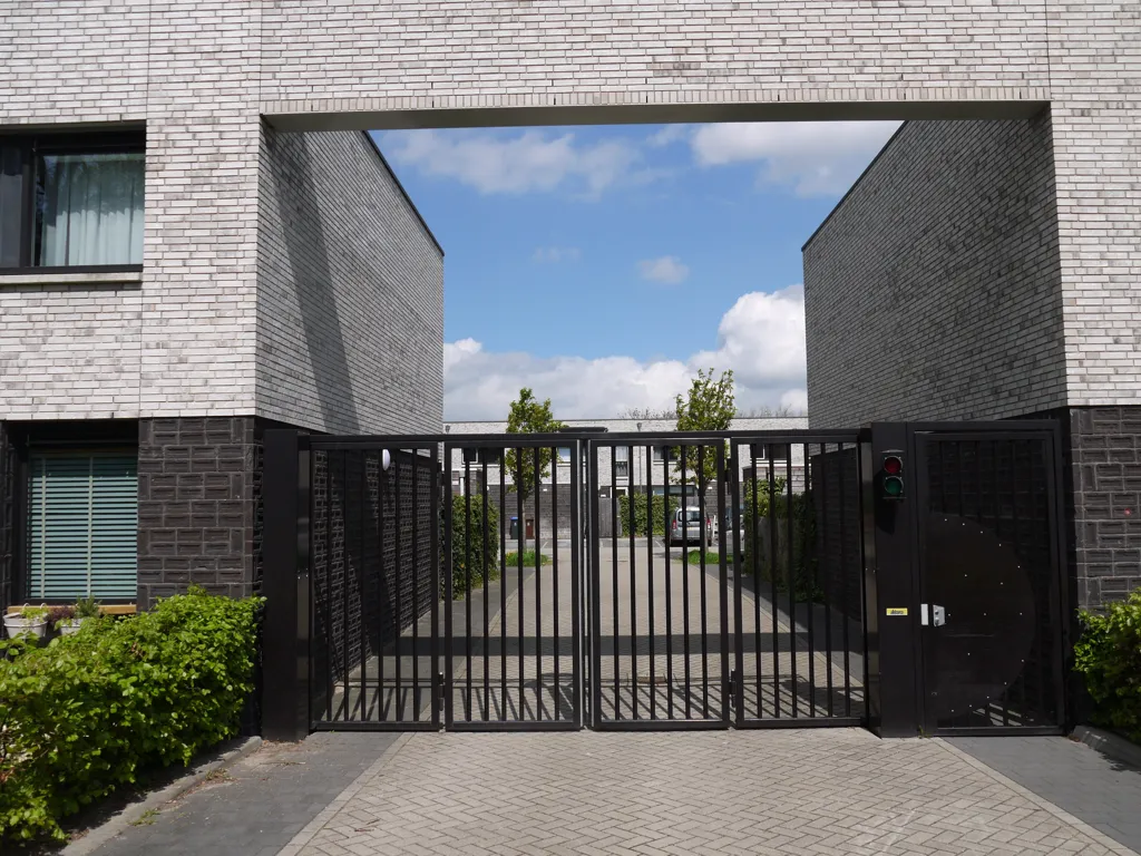Esterno - Corner House with Garden in Utrecht