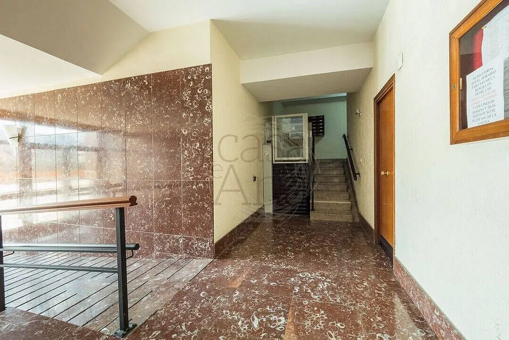 hallway_entrance