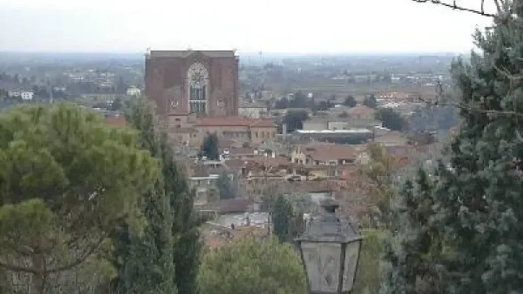 Villa with Panoramic View in Montebelluna