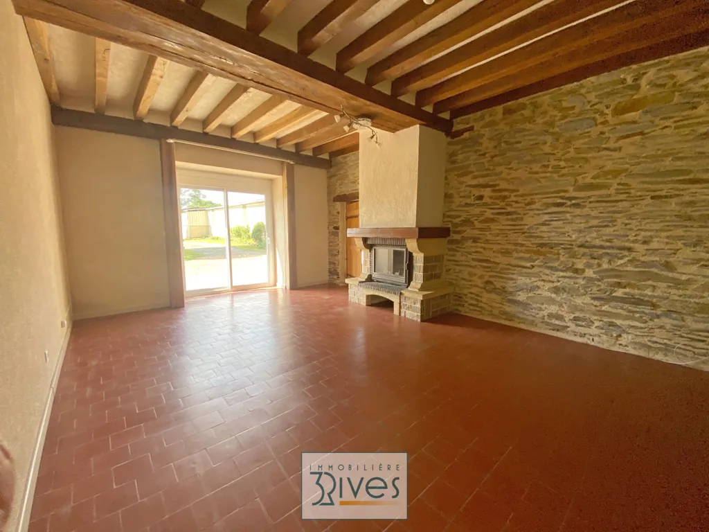 Séjour - Longère avec Plan d'Eau et 5 Chambres près de Candé