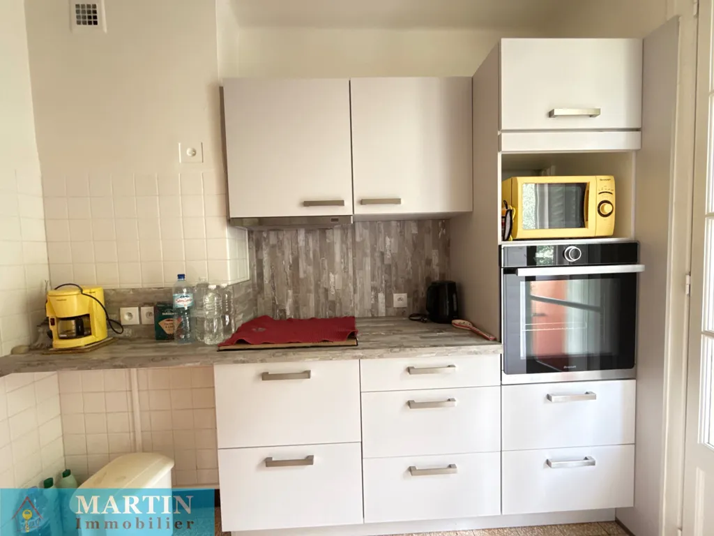 Cucina - Bright 2-Bed Flat with Balcony in Petite Provence