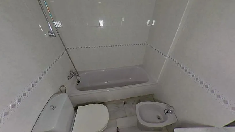 Spacious Apartment in Iznalloz Centre